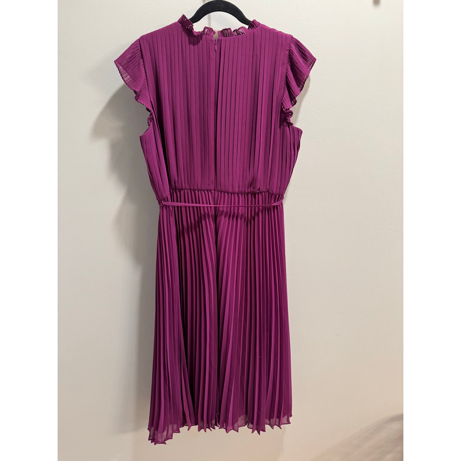 New Hobbs Petite Addison Dress Pleated Midi Dress Magenta Purple Size 12p Large — image 3 of 6